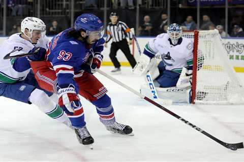 Mika Zibanejad explains Rangers meeting snafu that led to benching