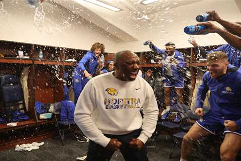 Hofstra vying to be ‘the hunted’ after stunning Syracuse upset continues strong start