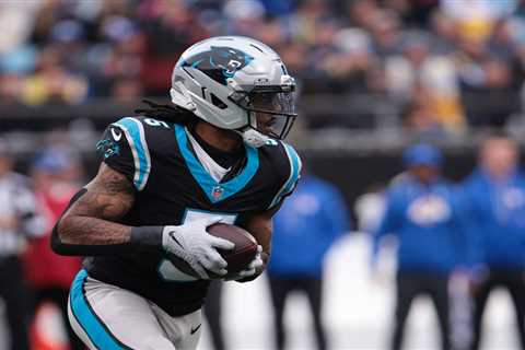 theScore Bet bonus code NPNEWS: Bet $10, get $100 in bonus bets for Buccaneers vs. Panthers