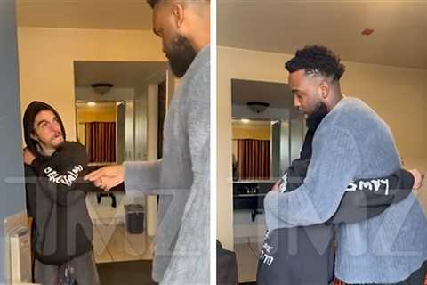 Homeless Tylor Chase's 'Ned's Declassified' Costar Gets Him a Motel Room