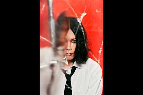 Kenshi Yonezu’s ‘IRIS OUT’ Returns to No. 1 for 11th Week on Japan Hot 100