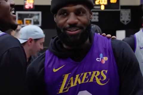 LeBron James gets cake, serenaded during 41st birthday celebration at Lakers workout