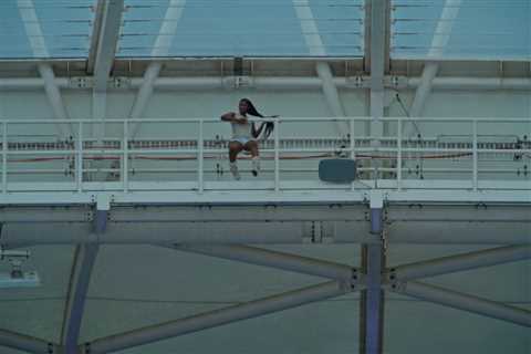 Doechii Addresses ‘Industry Plant’ Claims on Candid ‘Girl, Get Up’ Single Feat. SZA: ‘What’s the..