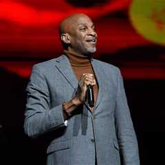 Gospel Star Donnie McClurkin Sued for Sexual Abuse