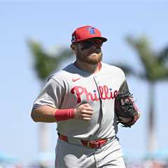 Mets sign Christian Arroyo to add infield depth