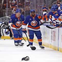 Anthony Duclair scores hat trick in Islanders’ historic destruction of Devils