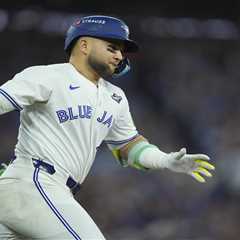 Mets sign Bo Bichette to $126 million deal in surprising free agency pivot