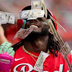 Reds star Elly De La Cruz turned down franchise-record extension wtih major free agency implications