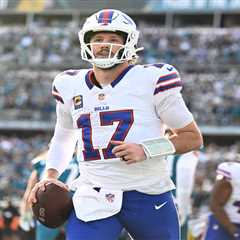 Bills vs. Broncos, Texans vs. Patriots predictions: NFL Divisional Round picks