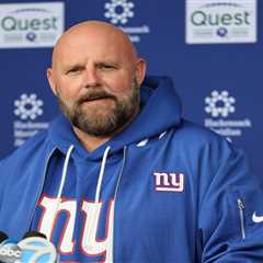 Brian Daboll could join Robert Saleh’s Titans staff if he doesn’t get Bills job