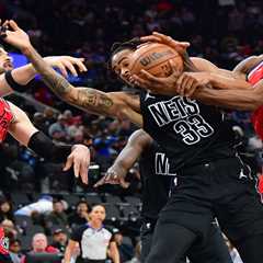 Nic Claxton toughs out finger injury in Nets loss as imaging results loom