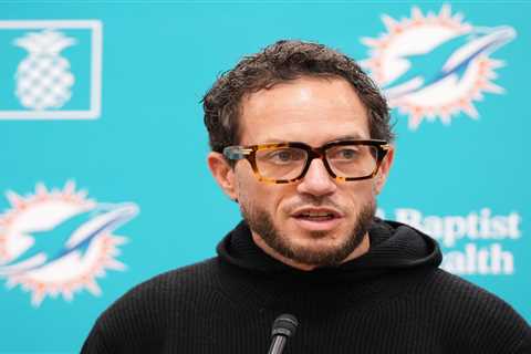 Mike McDaniel addresses his Dolphins future after strong close to season
