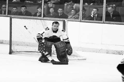 Glenn Hall, Hockey Hall of Famer and ‘Mr Goalie,’ dead at 94