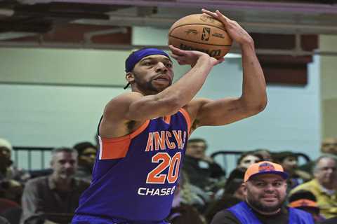 Knicks make decisions on players with nonguaranteed contracts