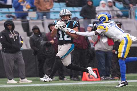 Rams vs. Panthers, Chargers vs. Patriots: NFL Wild Card odds, picks