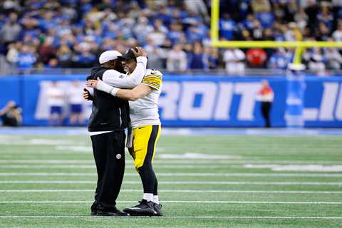 NFL playoff props for Wild Card Weekend: Long shots, value picks for stacked slate