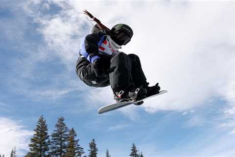 Chloe Kim gets 2026 Winter Olympics clarity one week after scary fall