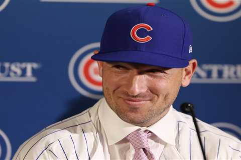 Alex Bregman explains reason behind number change after signing with Cubs