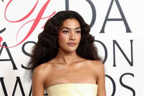 How Did Our 2025 Pop Star Rookie of the Year Olivia Dean Take Over the World So Quickly?