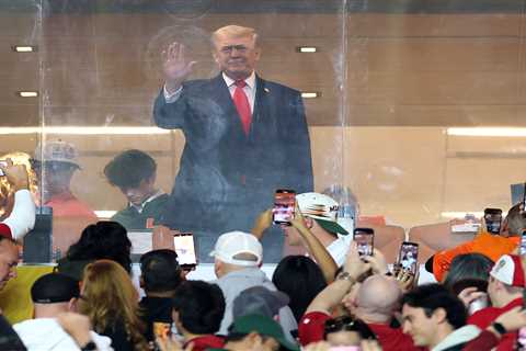 Trump cheered by CFP national championship game crowd during national anthem at Indiana-Miami clash