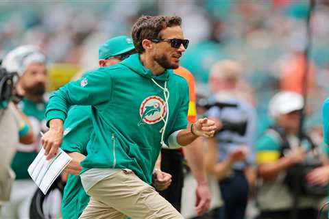 Mike McDaniel drops out of Browns head coaching search with at least two other teams still..