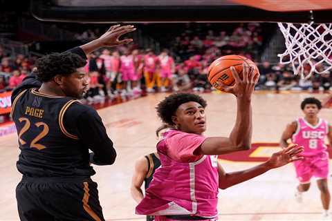 Alijah Arenas makes long-awaited college debut after overcoming life-threatening car crash, knee..