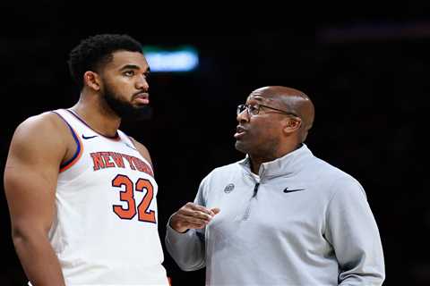 Mike Brown starting to make adjustments for struggling Karl-Anthony Towns