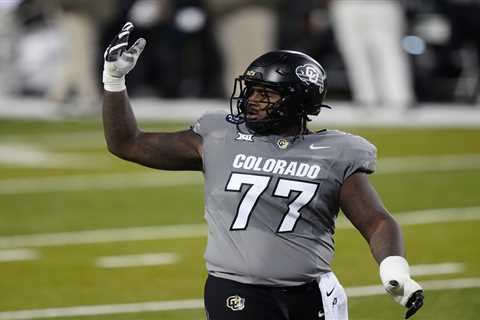 Lane Kiffin steals top transfer from Deion Sanders in major LSU recruiting  win