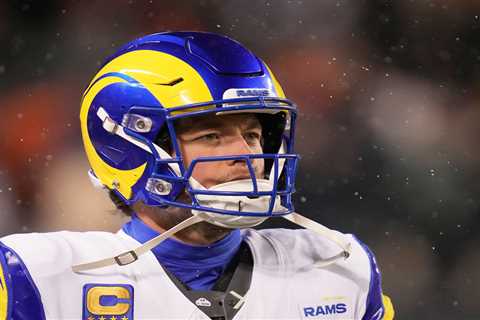 theScore Bet bonus code NPNEWS: Bet $10, get $100 in bonus bets for Rams vs. Seahawks