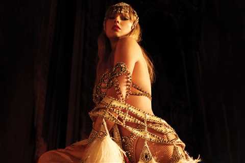 Taylor Swift’s ‘The Fate of Ophelia’ Towers Over Global Chart Competition for Sixth Week