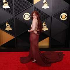 Chappell Roan Brings Back Mugler’s Nipple Ring Dress at the 2026 Grammys