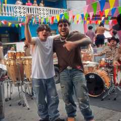 Xavi & Grupo Frontera’s ‘No Capea’ Banks Top Spot on Latin Airplay Chart