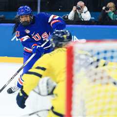 Jason and Kylie Kelce cheer on US women’s hockey team, Laila Edwards in win over Sweden