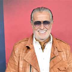 How Jeff Hamilton Turned the NBA 3-Point Contest Winner’s Jacket Into a ‘Trophy’