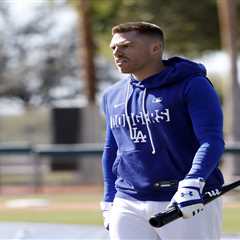 Dodgers’ Freddie Freeman sets lofty goals –– for 2026 and beyond