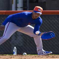 Jorge Polanco ‘just going for it’ in Mets first base experiment