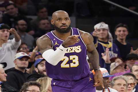 Attention stays on LeBron James despite trade deadline drama