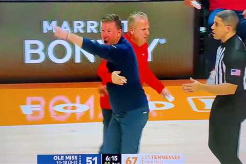 Ole Miss coach Chris Beard ejected in wild scene