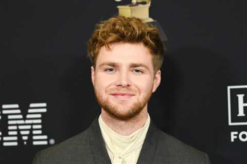 One Year After ‘Ordinary’s’ Release, Alex Warren Shares ‘Pinch-Me’ Moments With Ed Sheeran &..