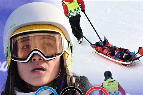 Snowboarder Jiayu Liu Crashes During Olympics Halfpipe Run, on Video