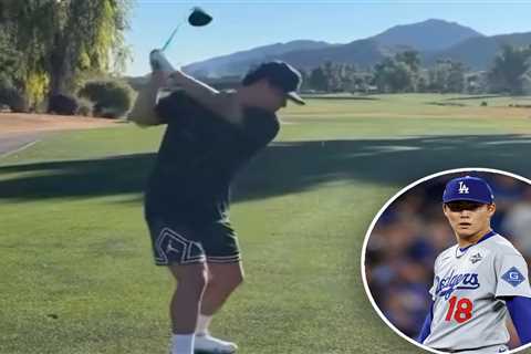 Dodgers ace Yoshinobu Yamamoto shows off golf swing in Arizona ahead of spring training