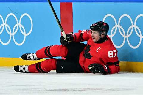 Canada coach Jon Cooper gives Sidney Crosby Olympic injury update after star misses practice