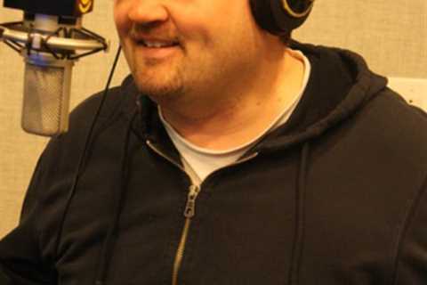 Beloved NHL radio host Jim ‘Boomer’ Gordon dead at 55