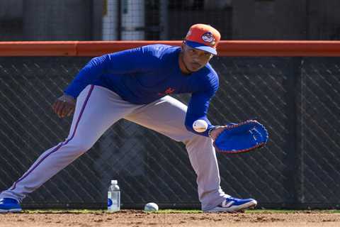 Jorge Polanco ‘just going for it’ in Mets first base experiment
