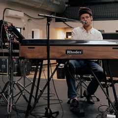 Harry Styles Is Ready to ‘Go to Work’ in Thrilling ‘One Night in Manchester’ Trailer