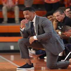 Damon Stoudamire fired by Georgia Tech after season-ending 12-game losing streak