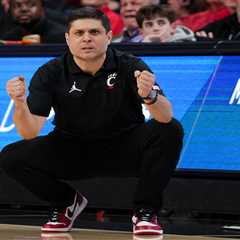 Cincinnati fires coach Wes Miller after choking in Big 12 Tournament