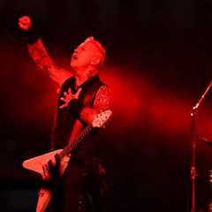 Metallica & American Red Cross Celebrate 25,000 Lifesaving Blood Donations Through Band’s..