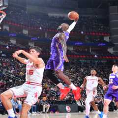 Lakers push winning streak to seven games with another win over Rockets