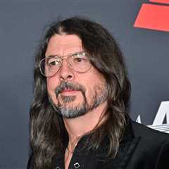 Dave Grohl Has Attended 430 Therapy Sessions Since Fathering Child Outside His Marriage: ‘I Needed..